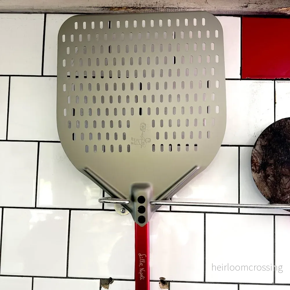 Vägghållare för pizzaspadar - Bild 2