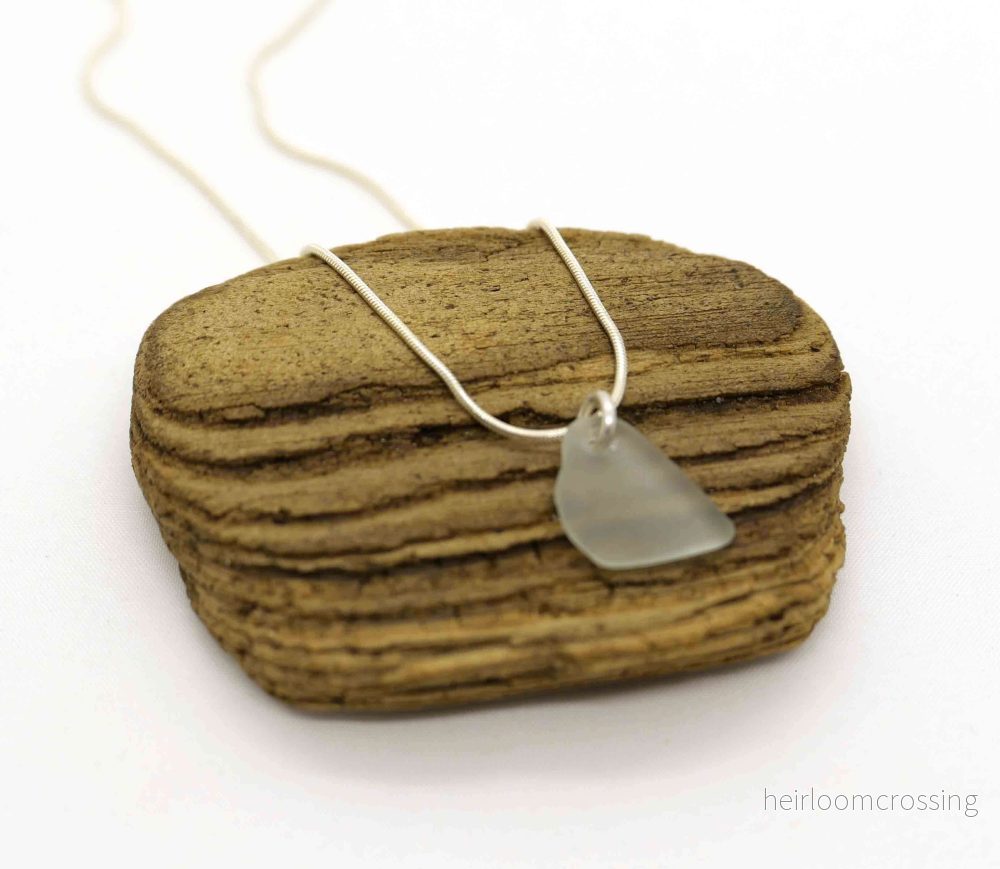 Silverhalsband med strandglas Bimini Silverhalsband med strandglas Bimini