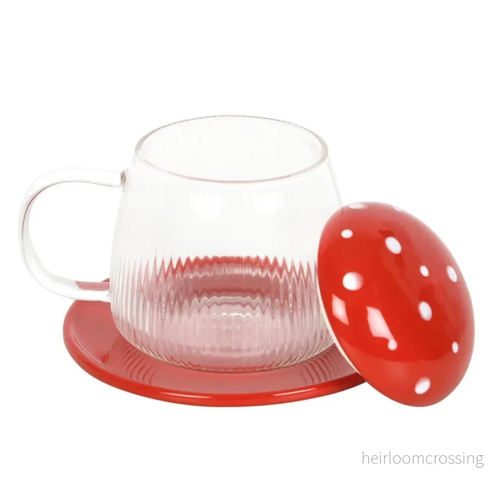 Glasmugg och fat med flugsvampmotiv - Bild 3