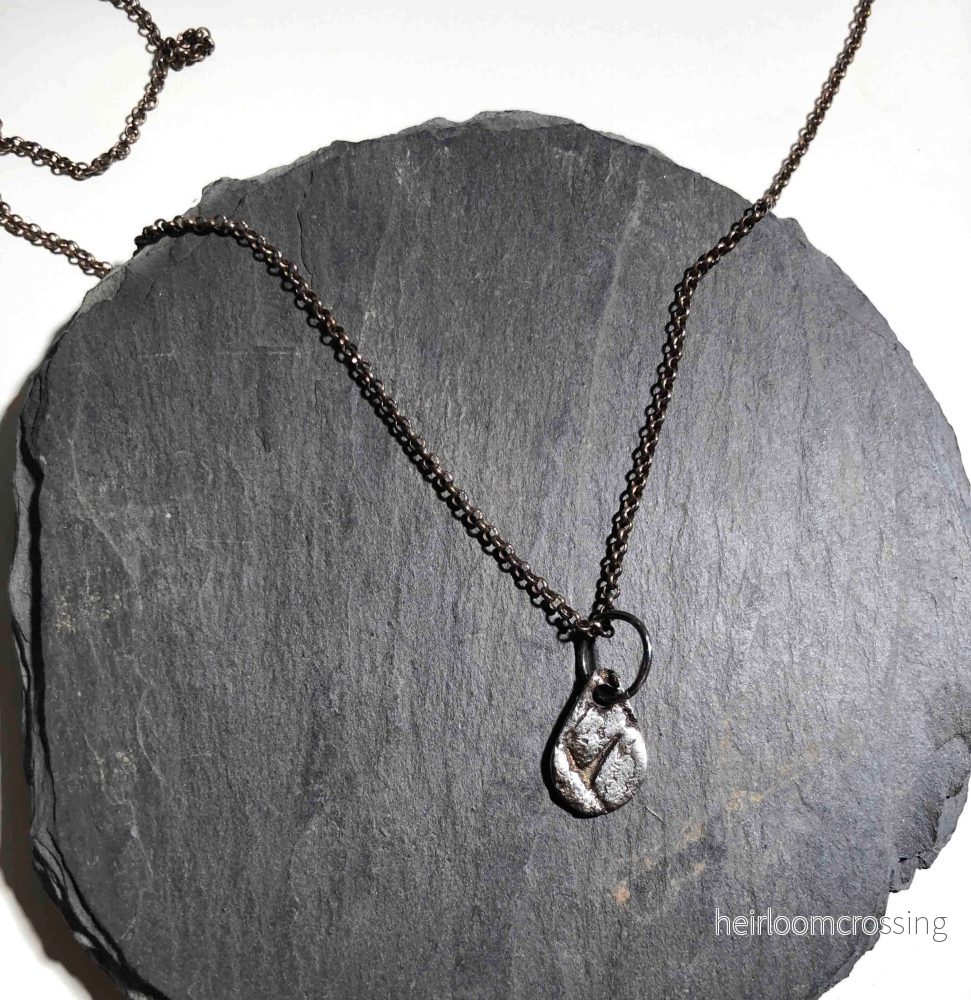 Handgjort silverhalsband Cobblestone 2 Handgjort silverhalsband Cobblestone 2