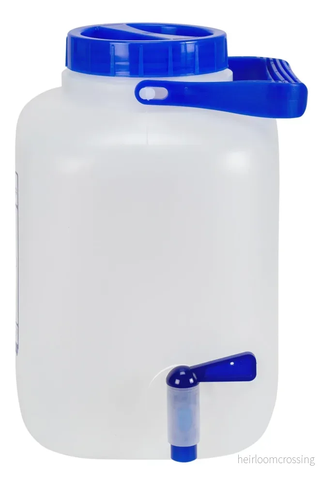 Vattendunk med tappkran 5 L Vattendunk med tappkran 5 L